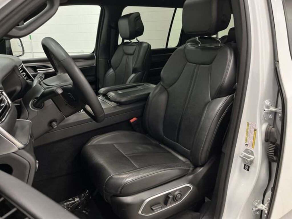 Used 2024 Jeep Wagoneer Series II Carbide SUV