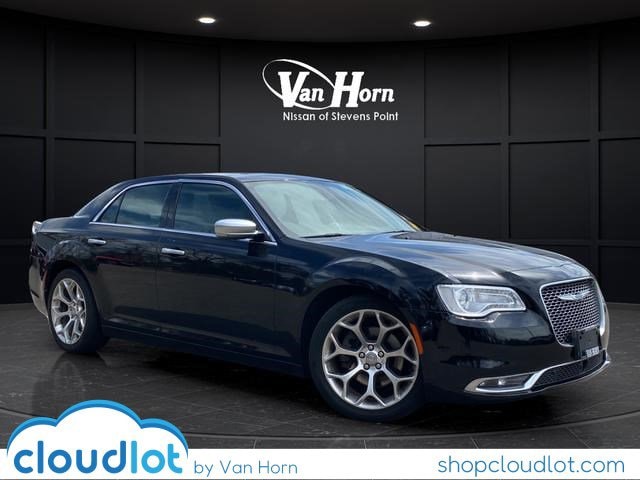 2020 Chrysler 300 C's photo