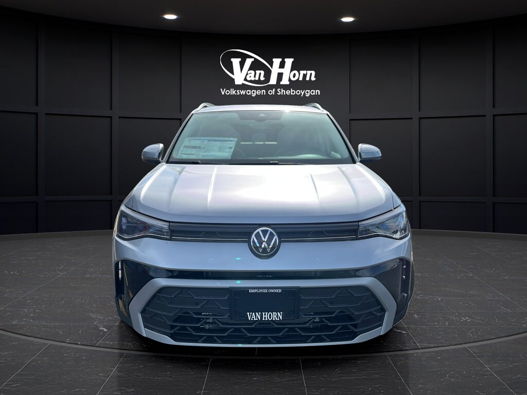 New 2026 Volkswagen Taos SE SUV
