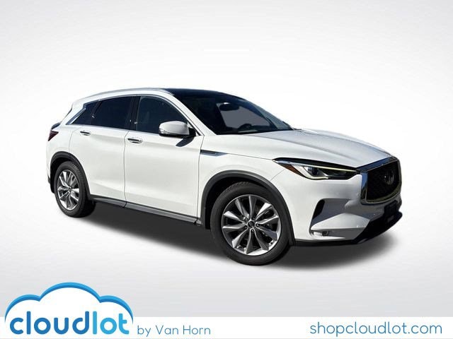2019 INFINITI QX50 Essential's photo