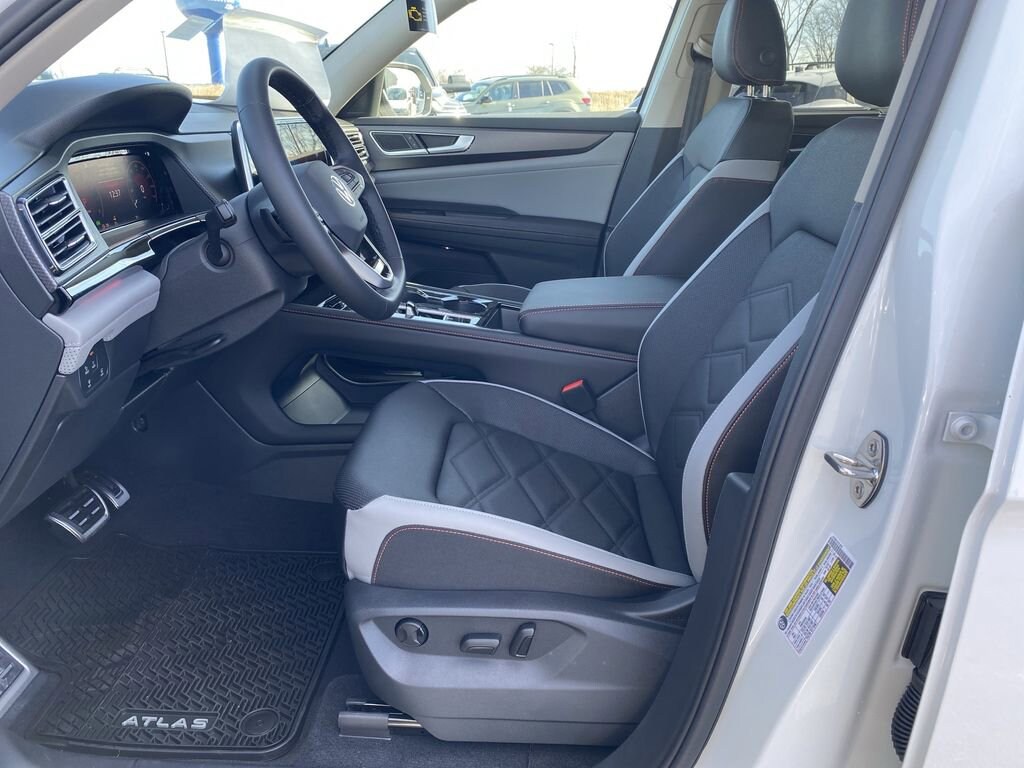 New 2025 Volkswagen Atlas 2.0T Peak Edition SUV