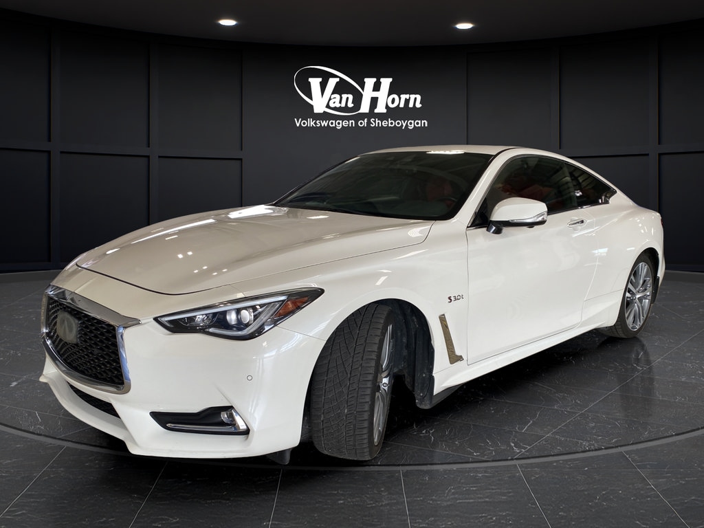 Used 2017 INFINITI Q60 Red Sport 400 Coupe