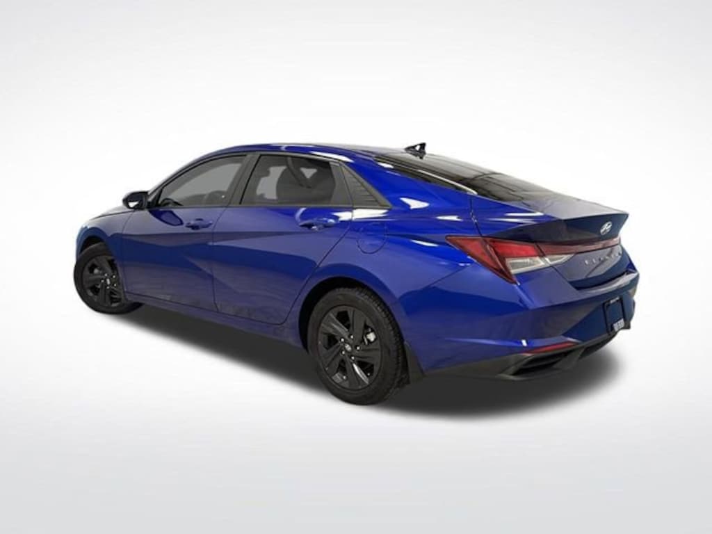 Used 2023 Hyundai Elantra SEL Sedan