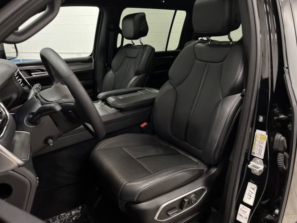 Used 2024 Jeep Wagoneer Series II Carbide SUV