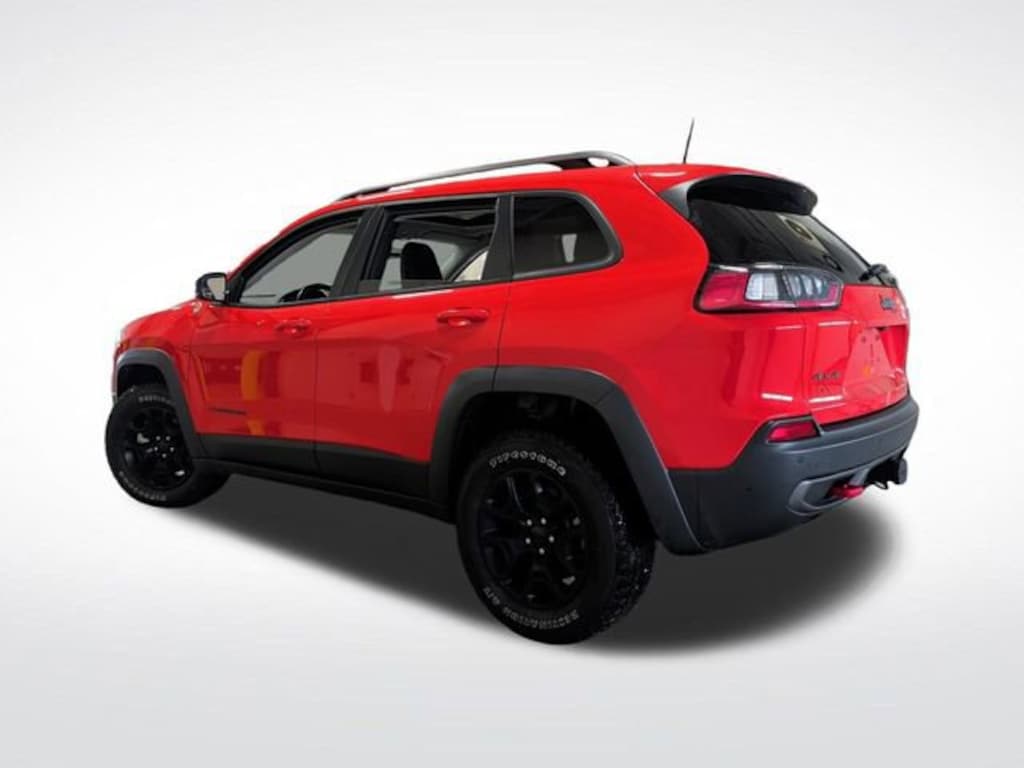 Used 2021 Jeep Cherokee Trailhawk SUV