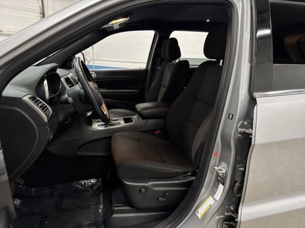 Used 2021 Jeep Grand Cherokee Laredo E SUV