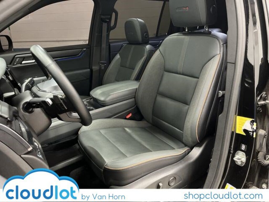 Used 2024 GMC Acadia AWD AT4 SUV