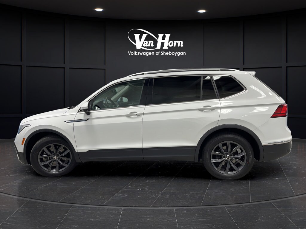 Used 2024 Volkswagen Tiguan SE SUV