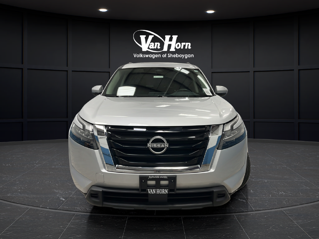 Used 2025 Nissan Pathfinder SV SUV