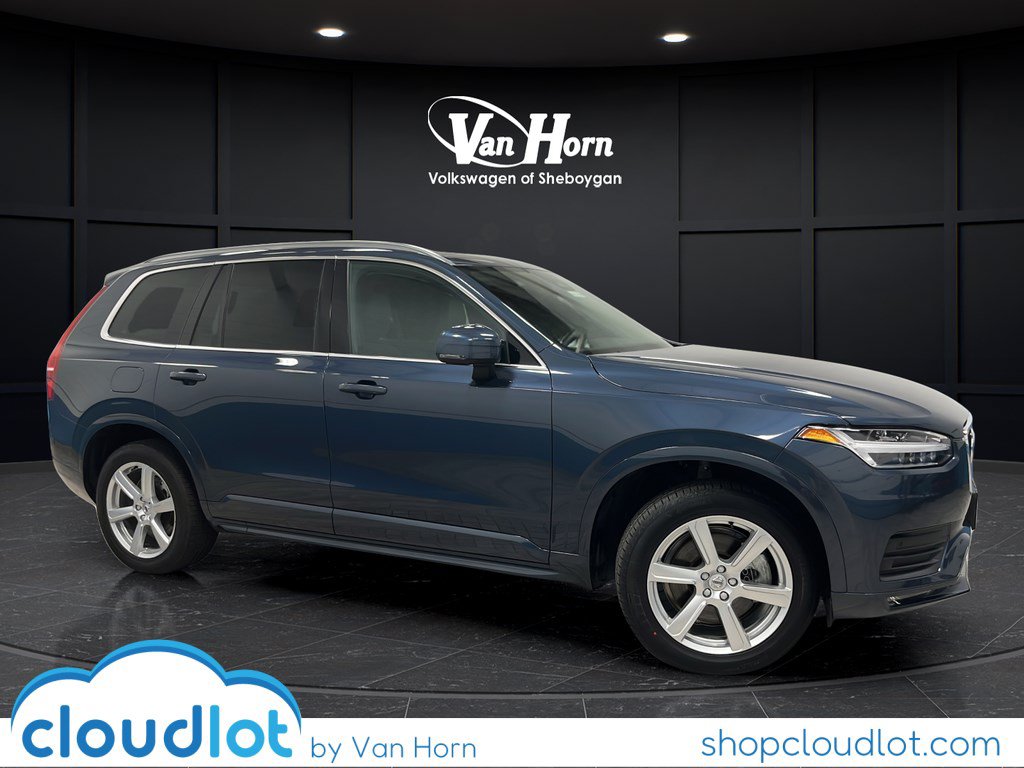 2023 Volvo XC90 B5 Core 4WD's photo