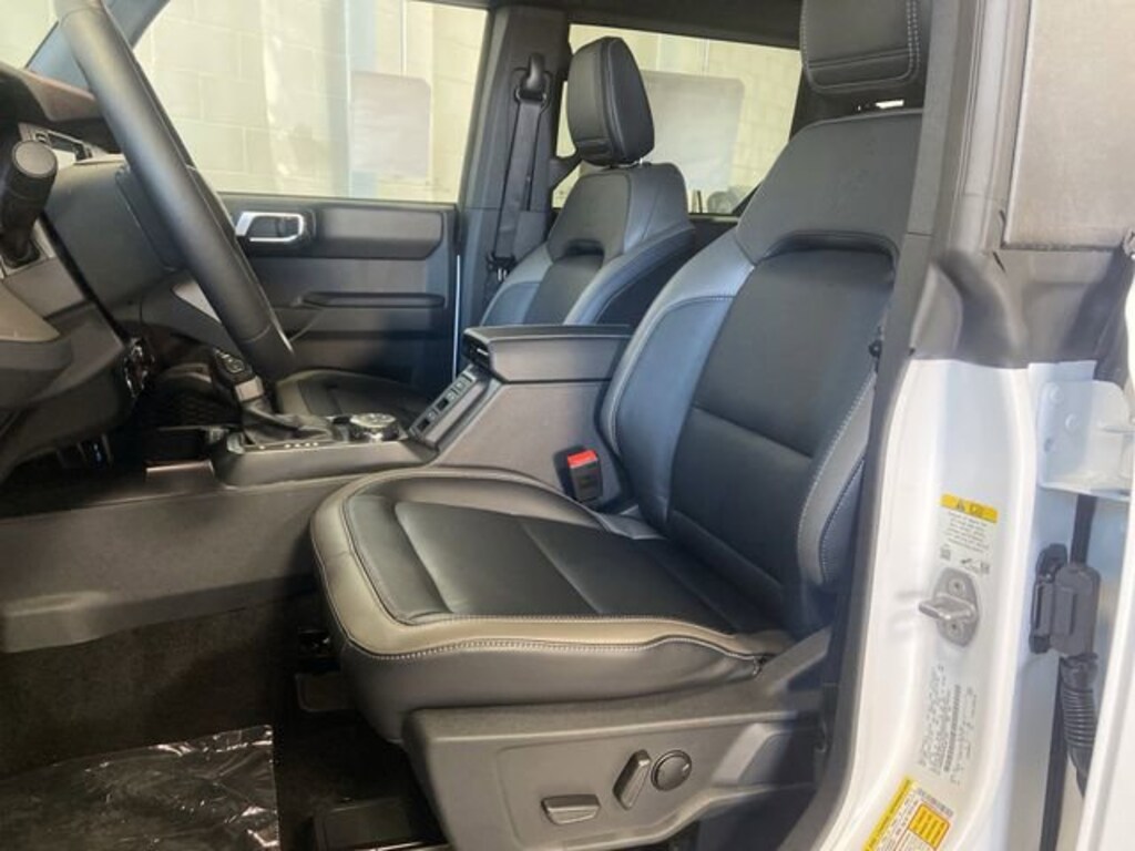 New 2025 Ford Bronco Outer Banks SUV