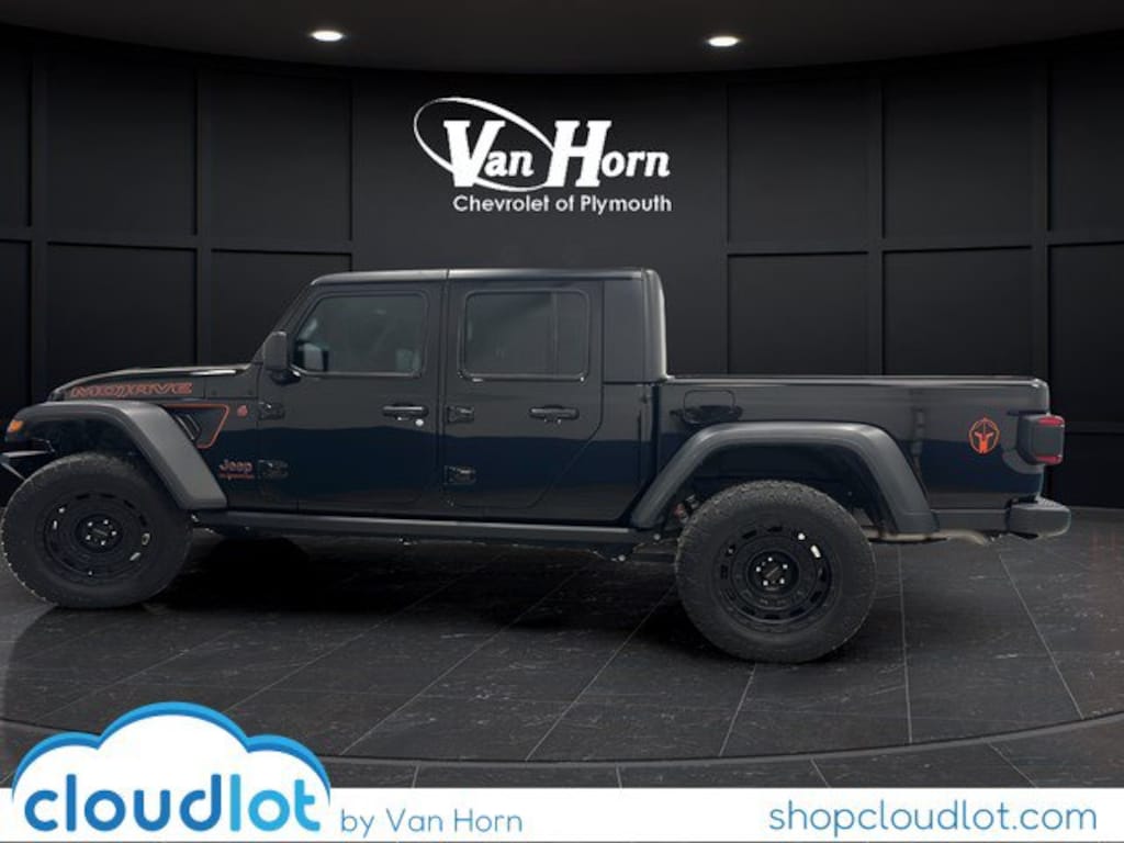 Used 2024 Jeep Gladiator Mojave Truck Crew Cab