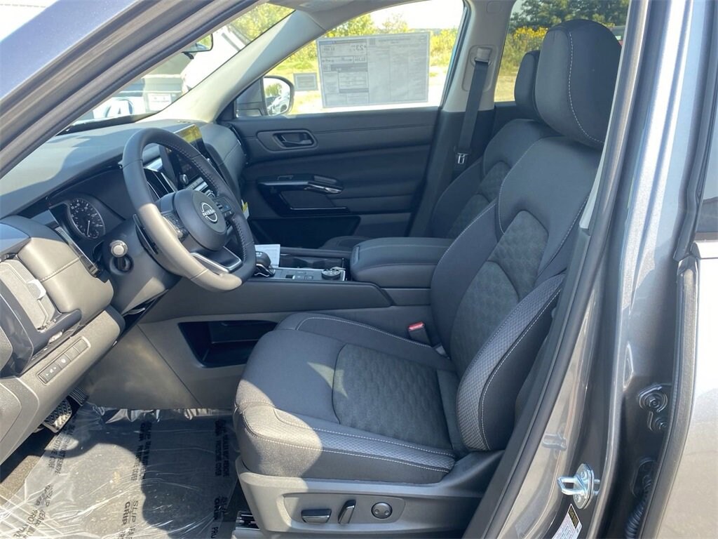 New 2024 Nissan Pathfinder For Sale at Van Horn Nissan of Sheboygan