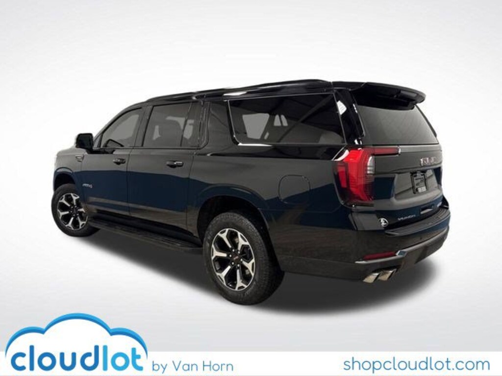 Used 2025 GMC Yukon XL AT4 SUV