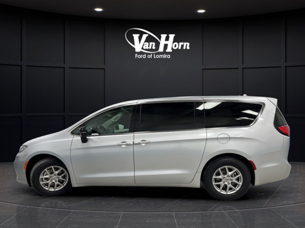 Used 2024 Chrysler Pacifica Touring L Van Passenger Van