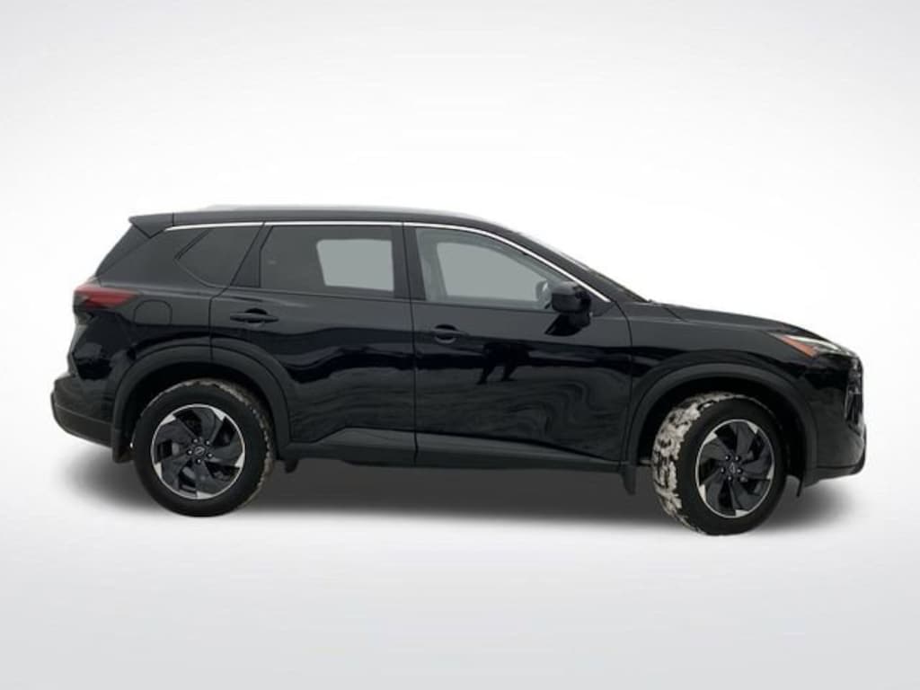 Used 2024 Nissan Rogue SV SUV