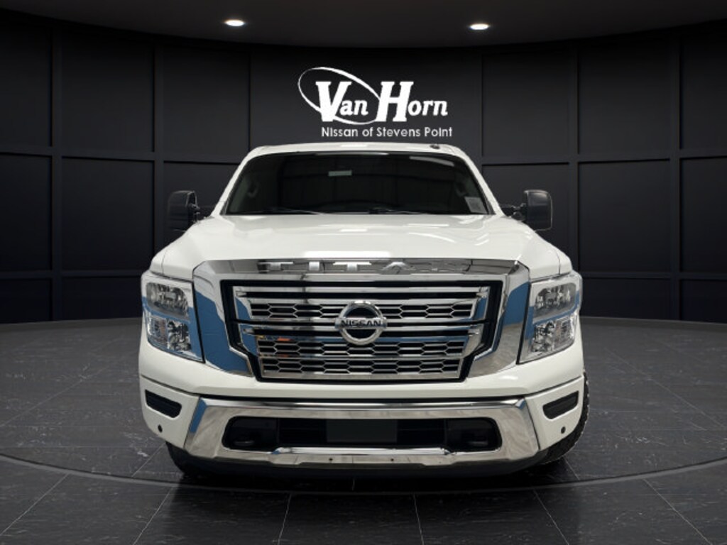 Used 2021 Nissan Titan SV Truck Crew Cab