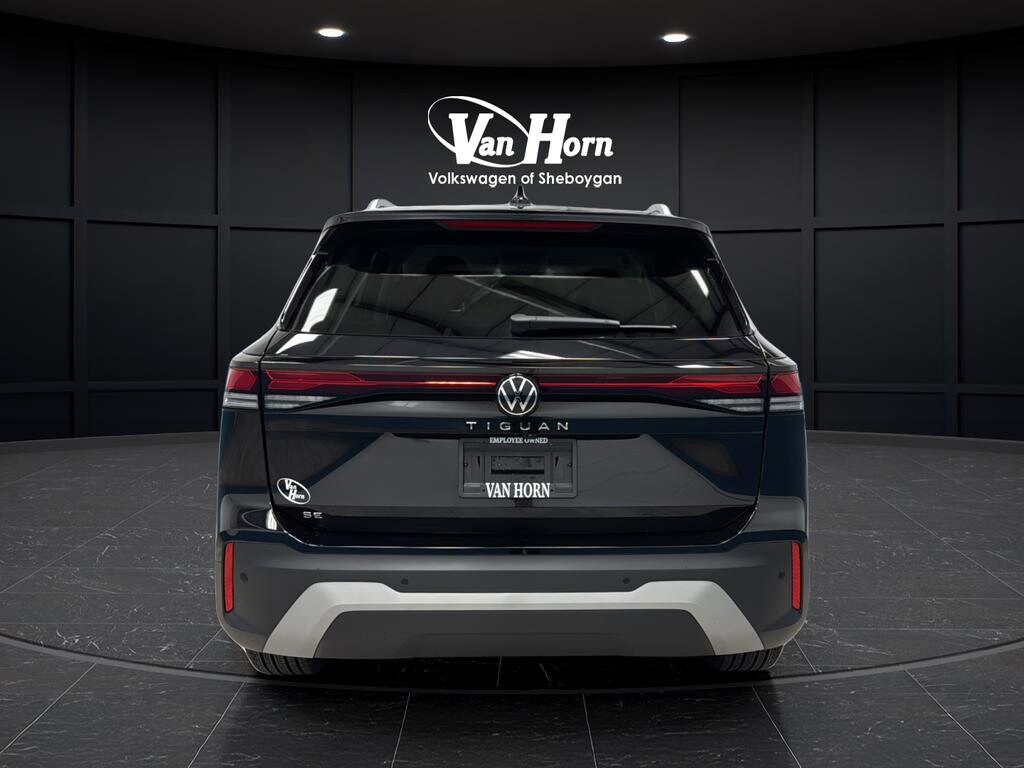 Used 2025 Volkswagen Tiguan SE SUV