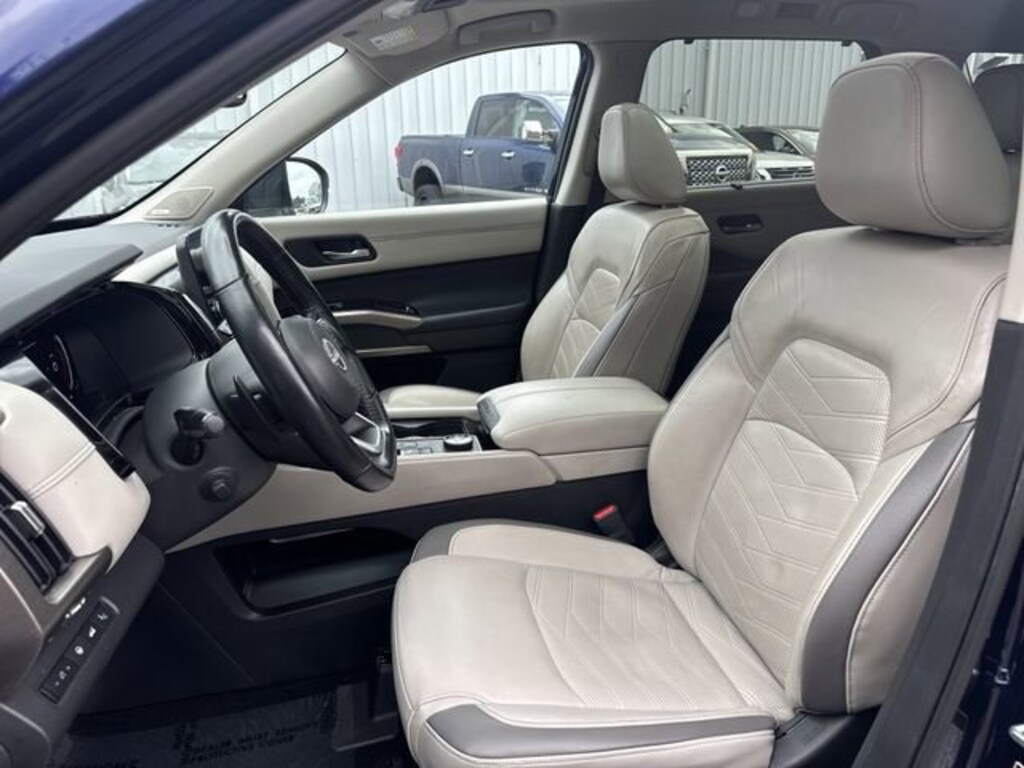 Used 2022 Nissan Pathfinder Platinum SUV