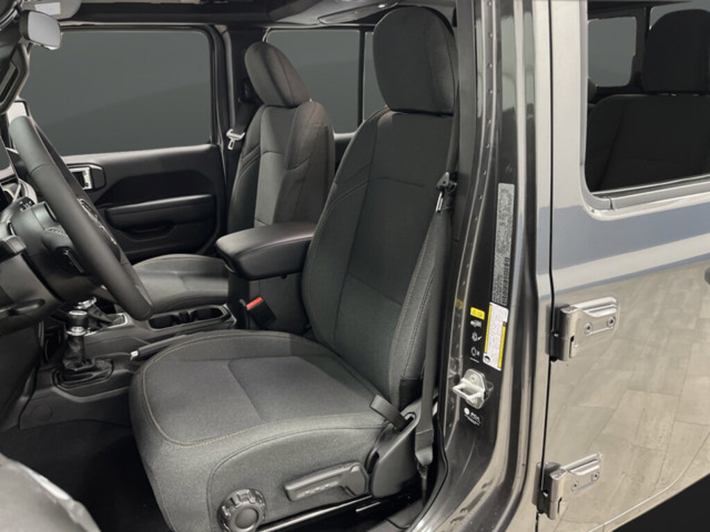 Used 2026 Jeep Gladiator Sport S Truck Crew Cab