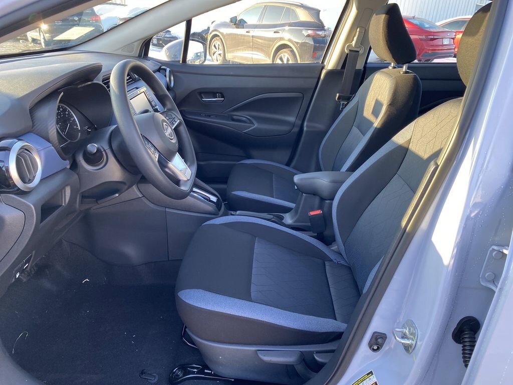 New 2025 Nissan Versa SV Sedan