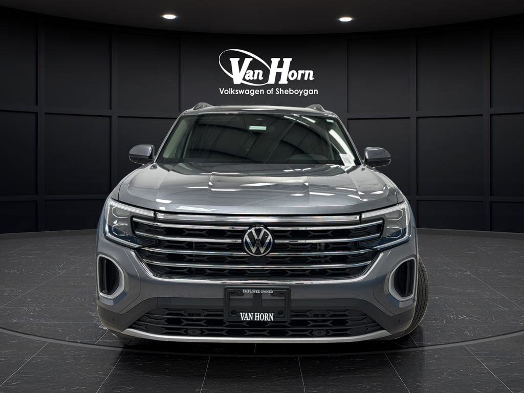 Used 2025 Volkswagen Atlas 2.0T SE w/Technology SUV