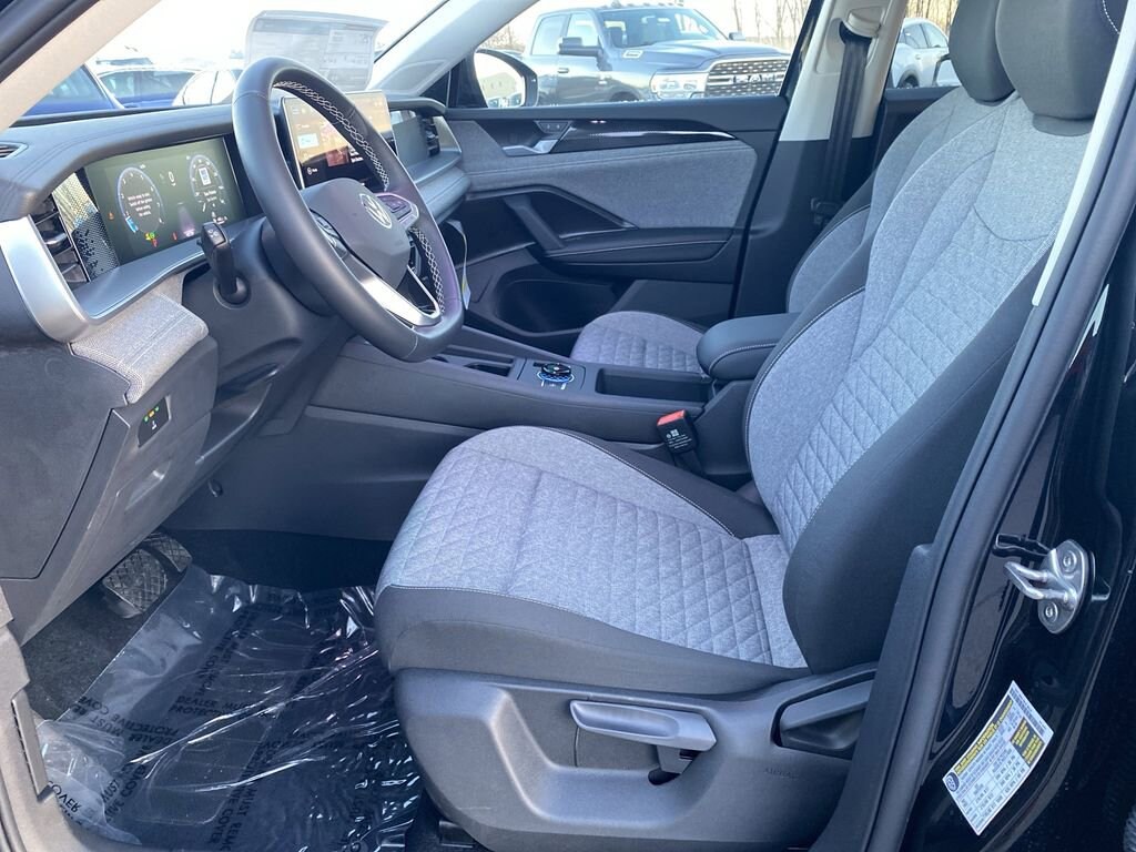 New 2025 Volkswagen Tiguan S SUV