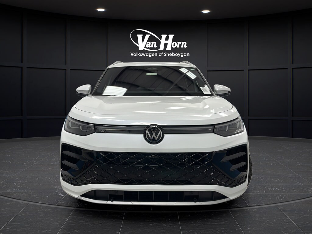 Used 2026 Volkswagen Tiguan SEL R-Line Turbo SUV