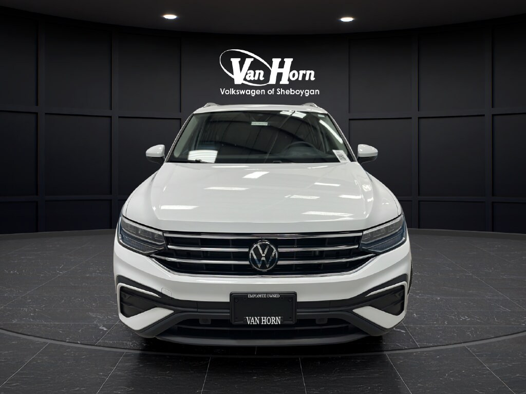 Used 2024 Volkswagen Tiguan SE SUV