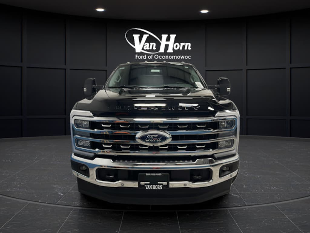 Used 2023 Ford Super Duty F-250 SRW LARIAT Truck Crew Cab