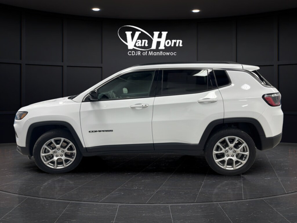 Used 2024 Jeep Compass Latitude Lux SUV