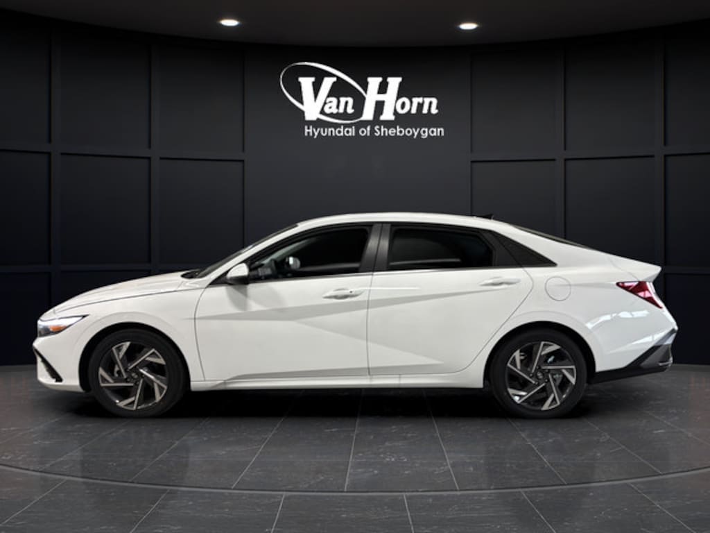 New 2026 Hyundai Elantra Limited Sedan