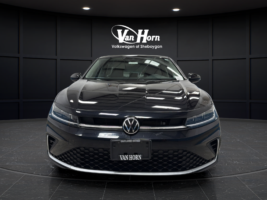 Certified 2025 Volkswagen Jetta SE Sedan