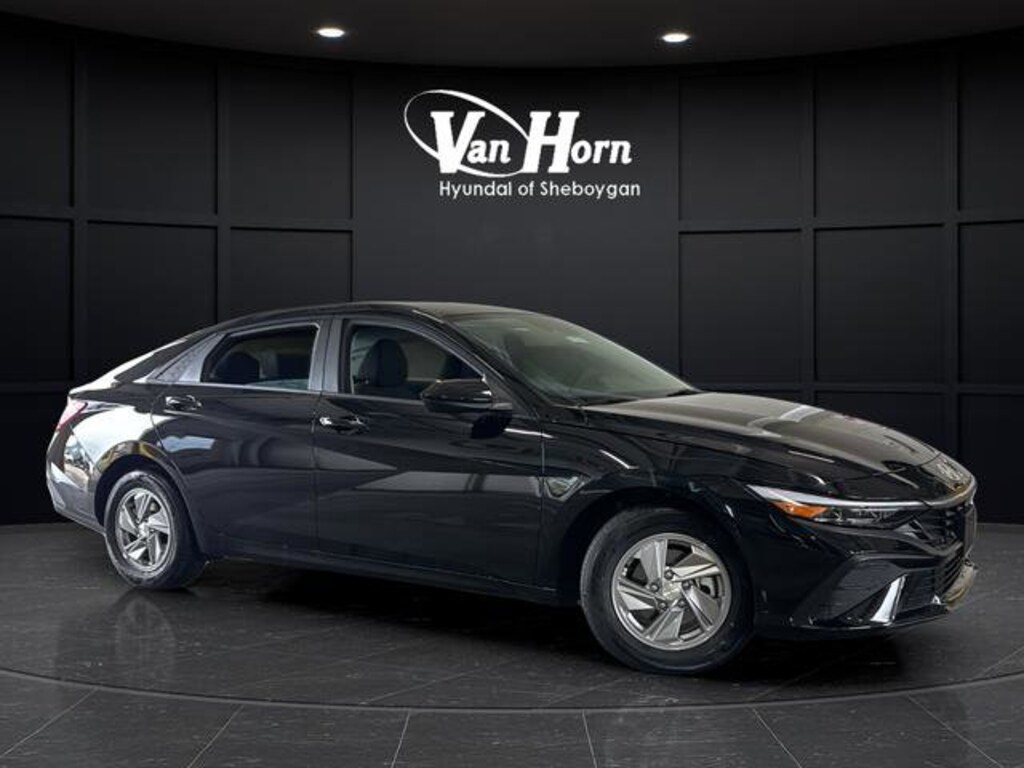 New 2026 Hyundai Elantra SE Sedan