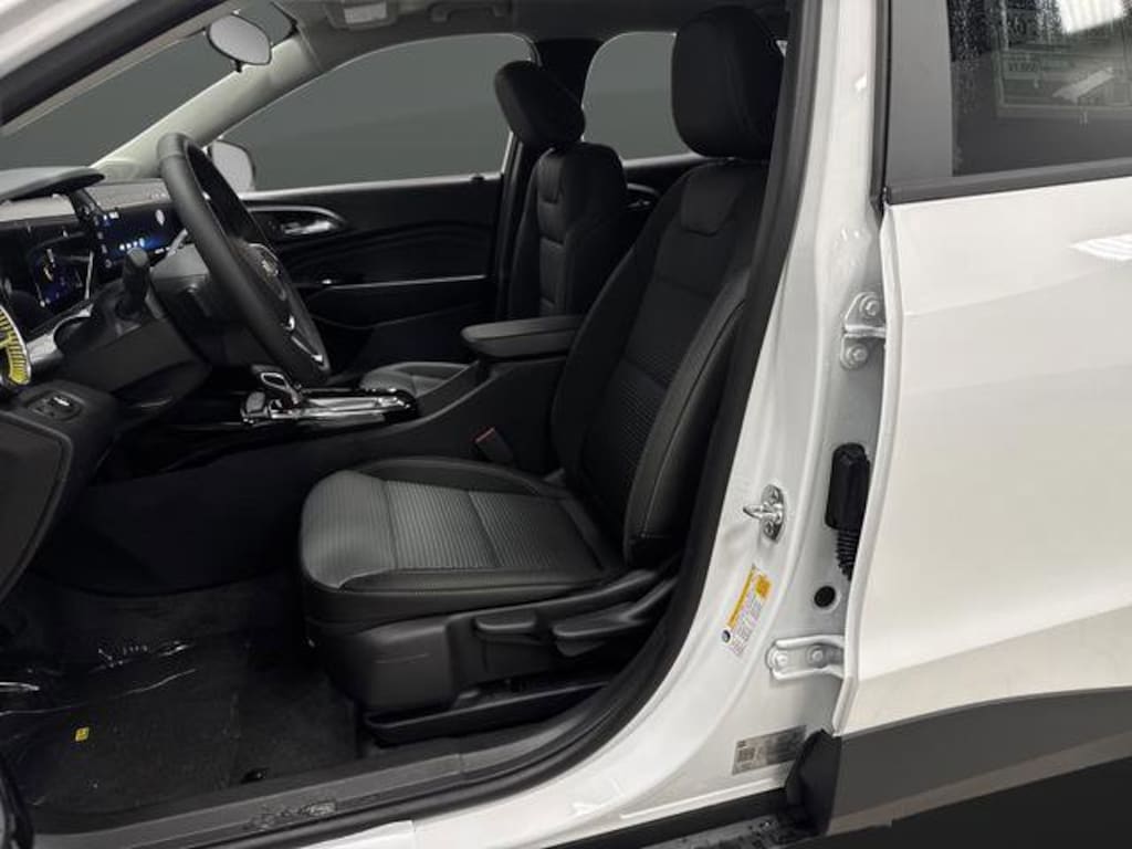 New 2026 Chevrolet Trax LT SUV