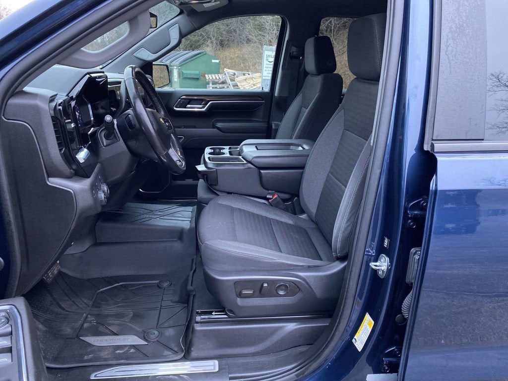 Used 2022 Chevrolet Silverado 1500 LT Truck Crew Cab