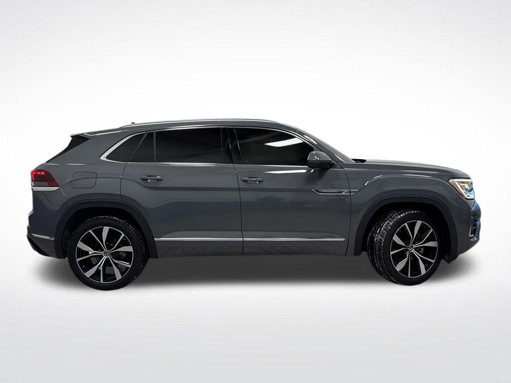 Used 2024 Volkswagen Atlas Cross Sport 2.0T SEL Premium R-Line SUV