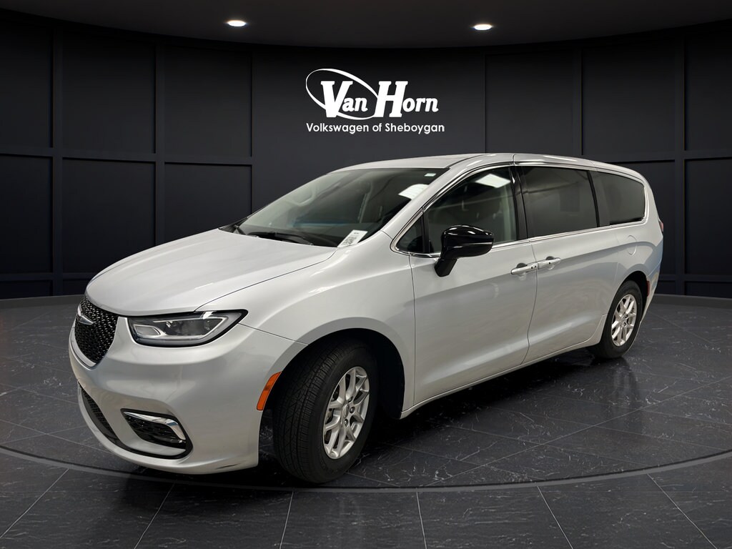 Used 2024 Chrysler Pacifica Touring L Van Passenger Van