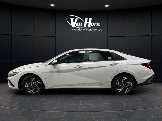 New 2026 Hyundai Elantra Limited Sedan