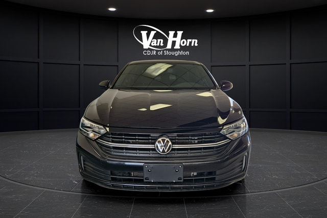 3VWAM7BU7RM083824