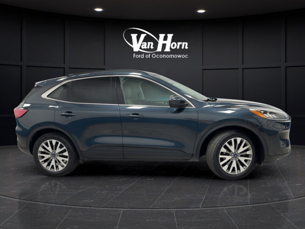 Used 2022 Ford Escape Titanium Hybrid SUV