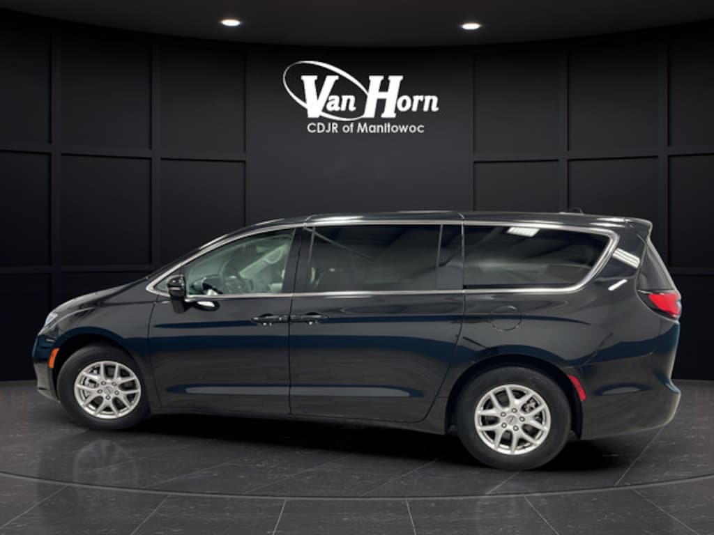 Used 2024 Chrysler Pacifica Touring L Van Passenger Van