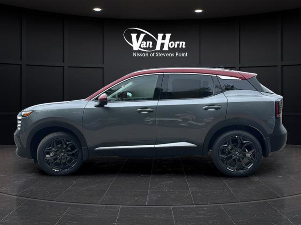 New 2026 Nissan Kicks SR SUV