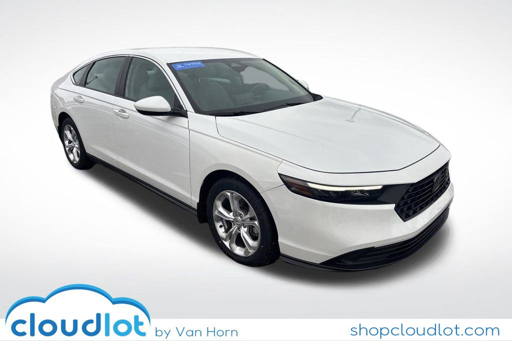 2024 Honda Accord LX's photo