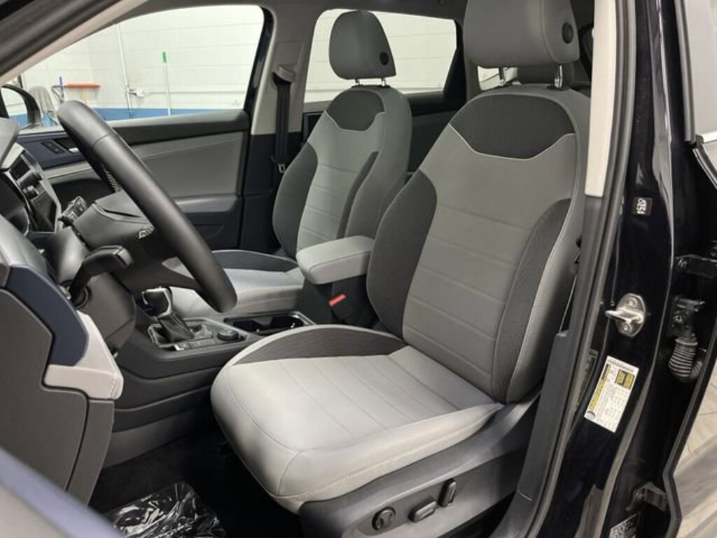 Used 2024 Volkswagen Taos SE SUV