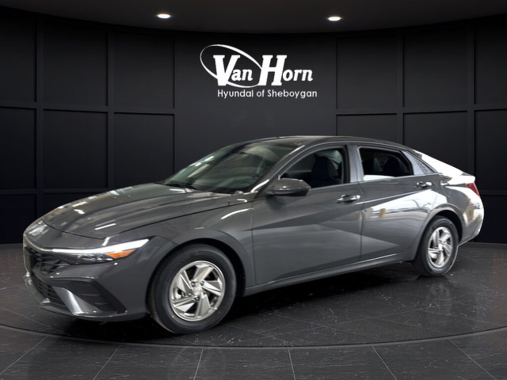 New 2026 Hyundai Elantra SE Sedan