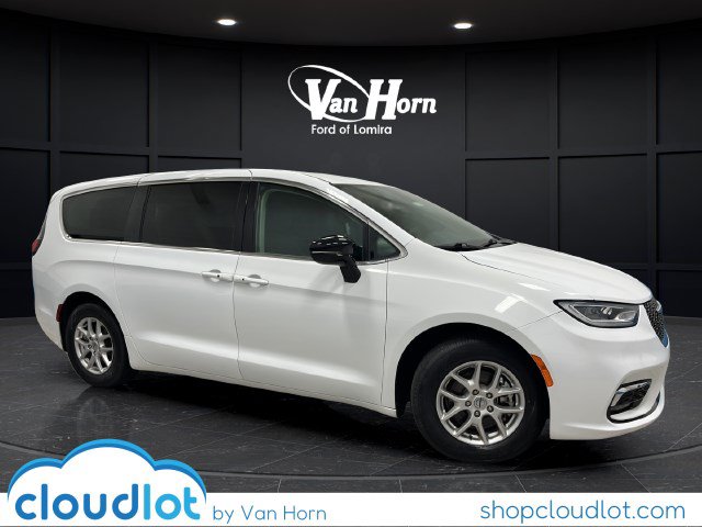 2024 Chrysler Pacifica
