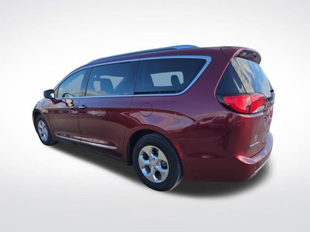 Used 2018 Chrysler Pacifica Hybrid Limited Van Passenger Van