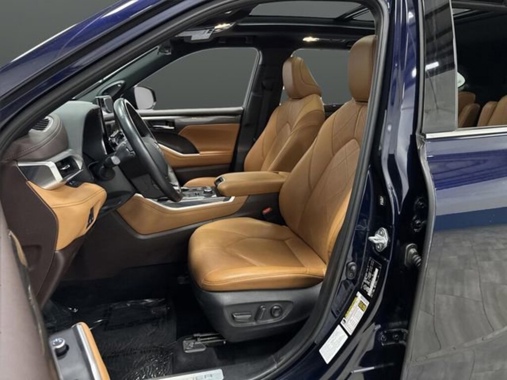 Used 2021 Toyota Highlander Platinum SUV
