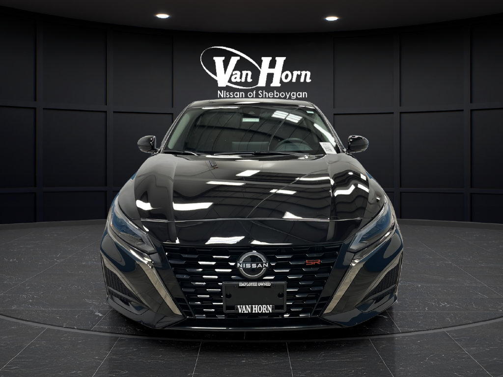 Used 2024 Nissan Altima 2.0 SR Sedan